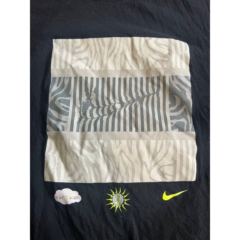 The Nike Tee Animal Print Swoosh Streetwear Black Crewneck T-shirt XXL - Picture 2 of 6